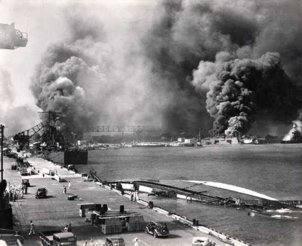 Ataques a Pearl Harbor